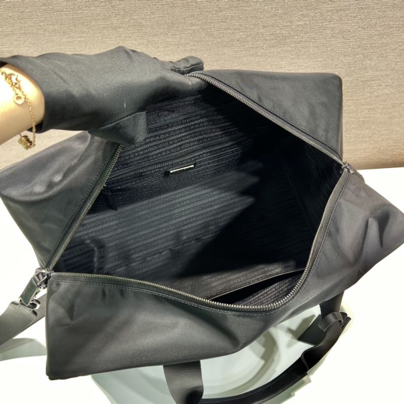 Pra*a travel bags
